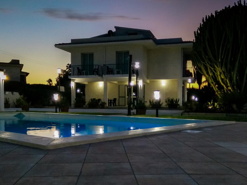 סירקוזה Residence Villa Eva מראה חיצוני תמונה