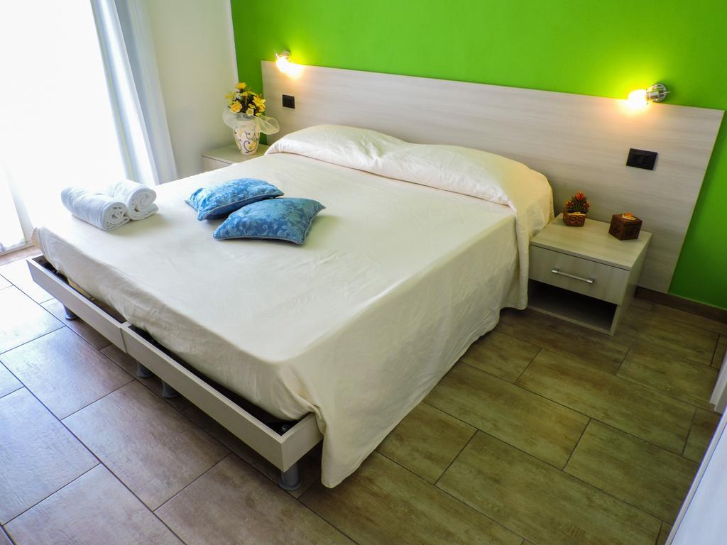 סירקוזה Residence Villa Eva חדר תמונה