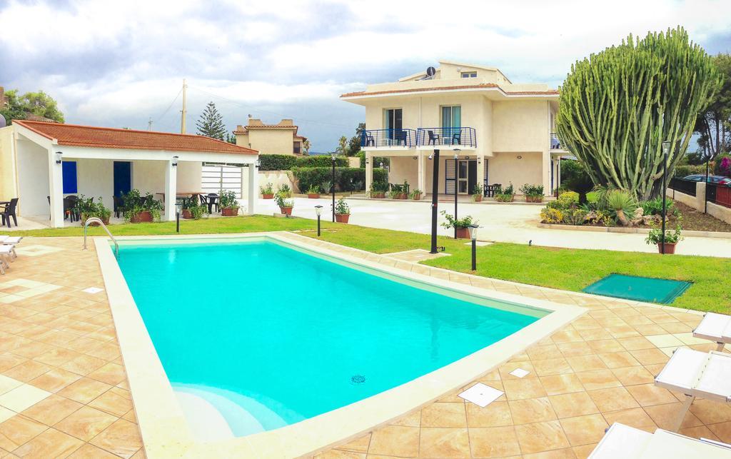 סירקוזה Residence Villa Eva מראה חיצוני תמונה