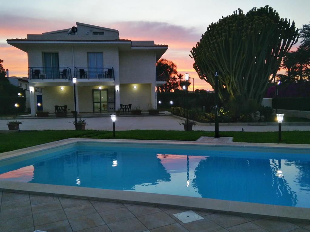 סירקוזה Residence Villa Eva מראה חיצוני תמונה