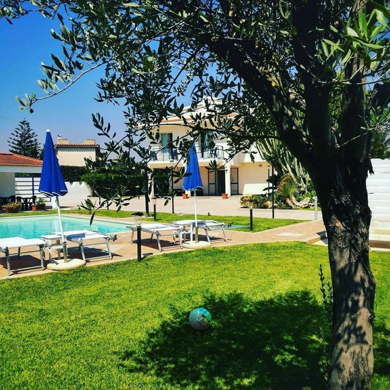 סירקוזה Residence Villa Eva מראה חיצוני תמונה